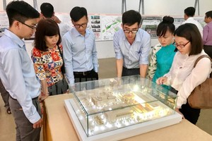 展覽一瞥。（圖源：市黨部新聞網）