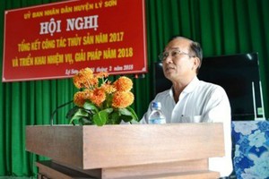 圖為廣義省李山縣人委會主席阮清。