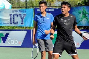 李黃南（右）/阮文方