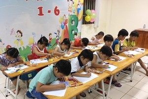 本市舉辦許多慶祝兒童節活動讓少兒參加。