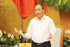 阮春福總理在5月份例會上發言。（圖源：陳海）