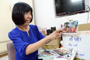 丁老師細心保存癌症學生的遺物。