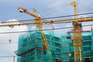 該吊塔正在運作期間突然斷臂。（圖源：H.Tâm）