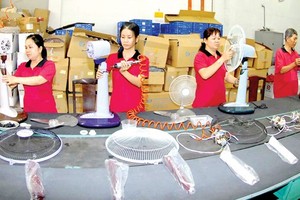 電風扇生產線一隅。