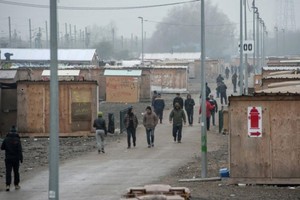 法國格朗德桑特地區一個難民營。（圖源：AFP）