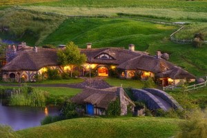 新西蘭宣佈對外國遊客徵稅。圖為新西蘭皇后鎮一瞥。（示意圖源：互聯網）