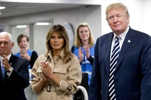 梅拉尼婭（左）指政府應“以心治國”。（圖源：AP）