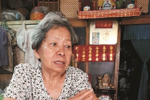 符金女老師年老多病。