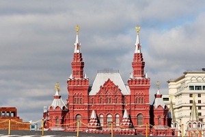 這座古老而神聖的紅場，曾見證俄羅斯多個重要時刻，是莫斯科歷史的 見證，也是莫斯科人的驕傲。