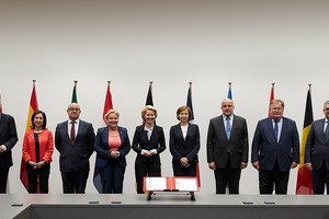 歐洲聯盟9個成員國國防部長於當地時間25日在盧森堡簽署“歐洲干預倡議”意向書，承諾組建一個歐洲聯合軍事干預部隊。（圖源：互聯網）