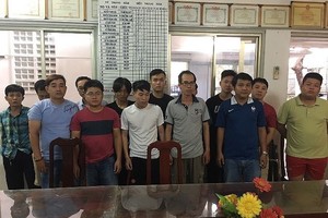 被拘留的部份賭球者。（圖源：公安機關提供）