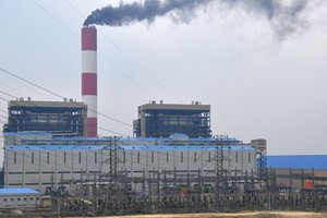 在能源生產方面，火電廠的能效僅達28%-32% 。（圖源：互聯網）