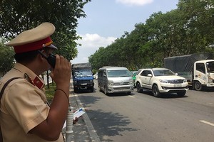 自卸車、卡車擴大加高尺寸以超重運貨的情況仍不時出現。