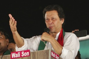 伊姆蘭‧汗（Imran Khan）曾是巴國的板球明星，有望成為巴基斯坦下位總理。（圖源：AP）