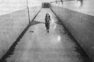 殘舊及少人往來的步行隧道。