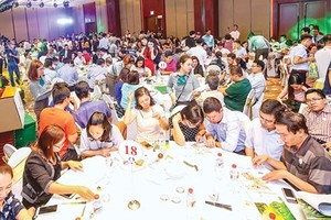 一個成功開售的項目，從開發商至投資商的資金大部分來自銀行。