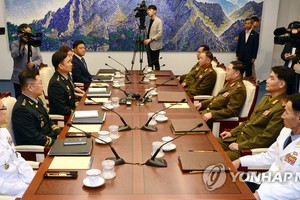 韓朝雙方率團出席第九次韓朝將軍級會談。（圖源：韓聯社）