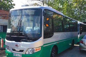 狹窄的巷路不能滿足巴士安全 行駛的條件。