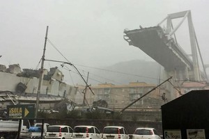 意大利總理孔特對熱那亞頒布為期一年的緊急狀態令。（圖源：AFP）