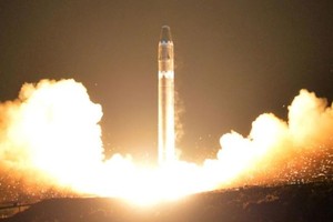 朝鮮發射的“火星-15”彈道導彈為新型洲際級彈道導彈。（圖源：CNN）