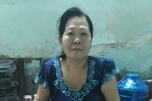 余英妹寄居在姐姐家。