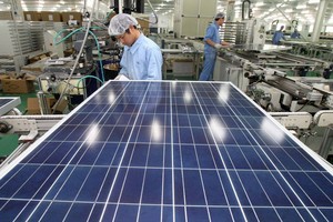 太陽能發電板生產項目正受到國內外業者的關注。