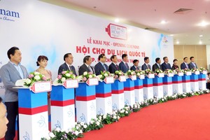 國內外代表出席開幕儀式。