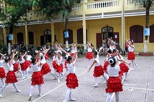 熱愛文藝與學習