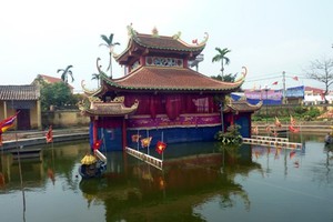 圖為太平省東興縣原社和東格鄉的水上木偶戲亭一瞥。（圖源：越通社）