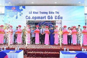 Saigon Co.op在西寧省鵝油縣開設Co.opmart連鎖 超市。