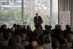 9月10日，在位於紐約的聯合國總部，聯合國秘書長古特雷斯就氣候變化問題發表講話。古特雷斯10日呼籲各國立即採取行動，阻止全球變暖，以避免氣候變化給人類造成不可逆轉的災難性後果。（圖源：新華網）