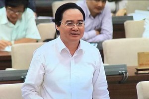 教育與培訓部長馮春迓在會議上發言。（圖源：民智）