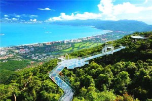 大佛石全海景玻璃棧道。（圖源：互聯網）