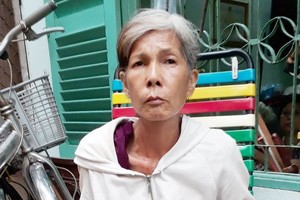 駱惠蓮左邊髖骨脫臼。