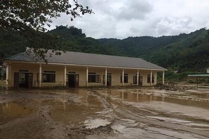 安靖民族半日托初中學校校舍遭嚴重損壞。