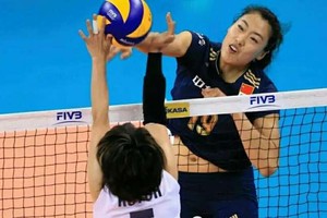 中國女排隊（黑衣）。