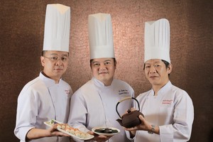 三位香港大廚將為食客烹飪各種美食。