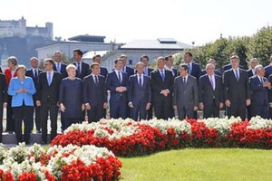 歐盟28國領導人在舉行非正式峰會之前一同合影。（圖源：互聯網）