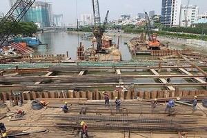 本市治水項目中的第一郡防淹閘工程一瞥。