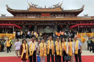 福建二府會館代表團參加祭祀儀式。