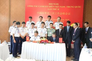 兩國海警代表簽訂合作備忘錄。（圖源：文湍）