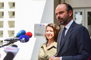 法國總理愛德華‧菲利普出席法國醫療中心落成開業儀式並發表講話。（圖源：黎君）