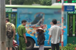 當地從事買賣的人都異口同聲肯定絕無發生搶彩票事件。