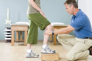 年輕時膝關節一定要省著用。（示意圖源：互聯網）