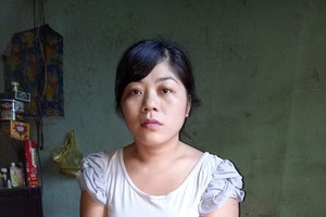 羅玉艷嫦正等錢入院施手術。