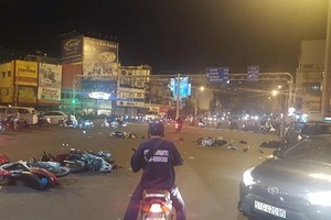 酒類對社會和群體健康造成極其嚴重的影響。圖中：日前在杭青四岔路發生的 BMW汽車女司機醉駕導致嚴重交通事故現場。