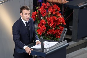 法國總統馬克龍在德國聯邦院發表演講。（圖源：新華網）