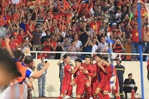 越南球隊慶祝進球。（圖源：互聯網）