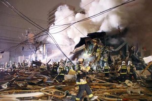 事發建築物倒塌，幾乎被夷為平地。（圖源：互聯網）