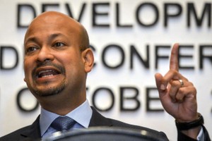 馬來西亞已就高盛集團涉入國家投資基金一馬發展公司（1MDB）貪腐醜聞，向高盛尋求75億美元賠償。圖為一馬公司總裁兼集團執行董事阿魯爾甘達。（圖源：EPA）